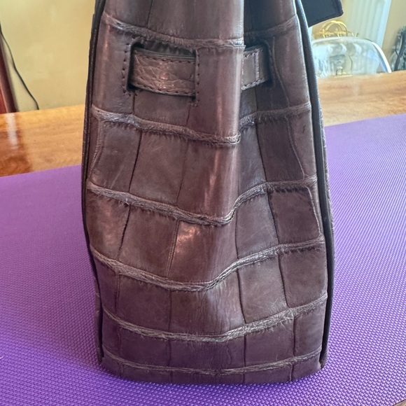 Real Crocodile leather Brown Handbag - Picture 13 of 16